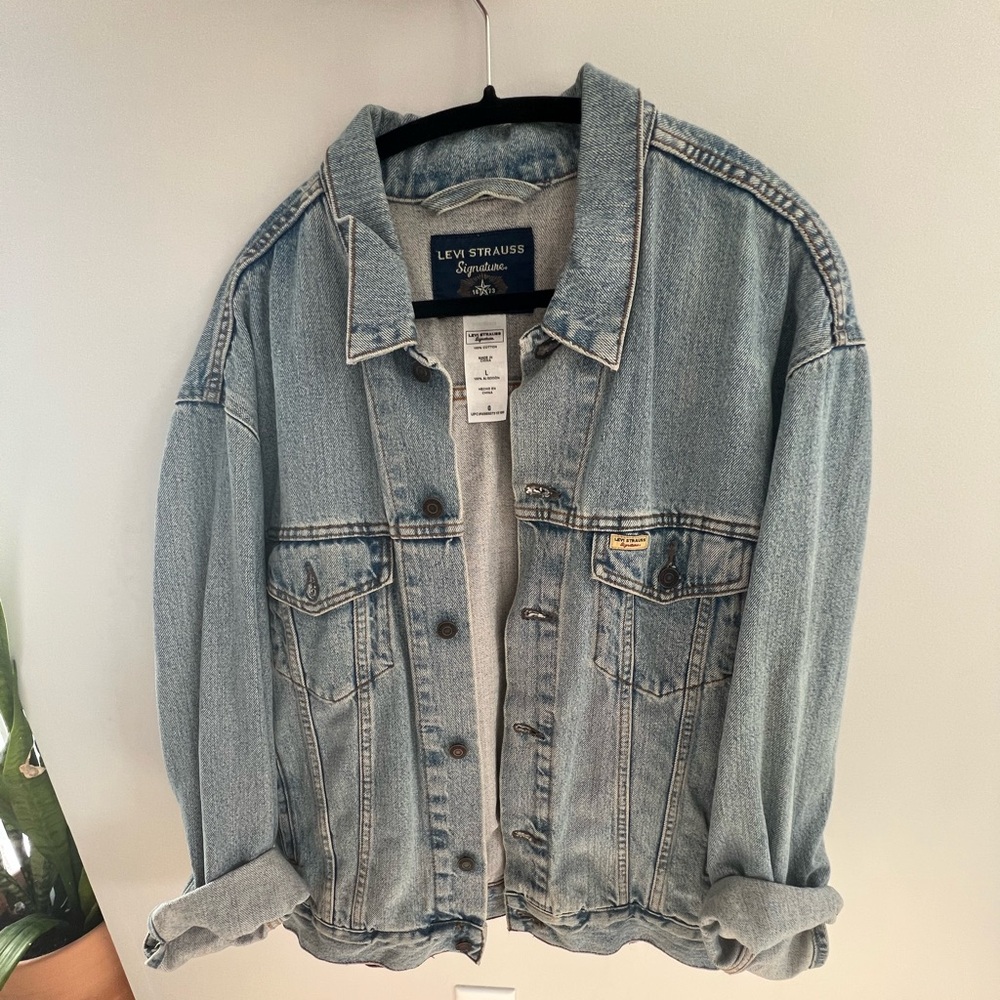 Signature Levi's Jeans Jacket - Large